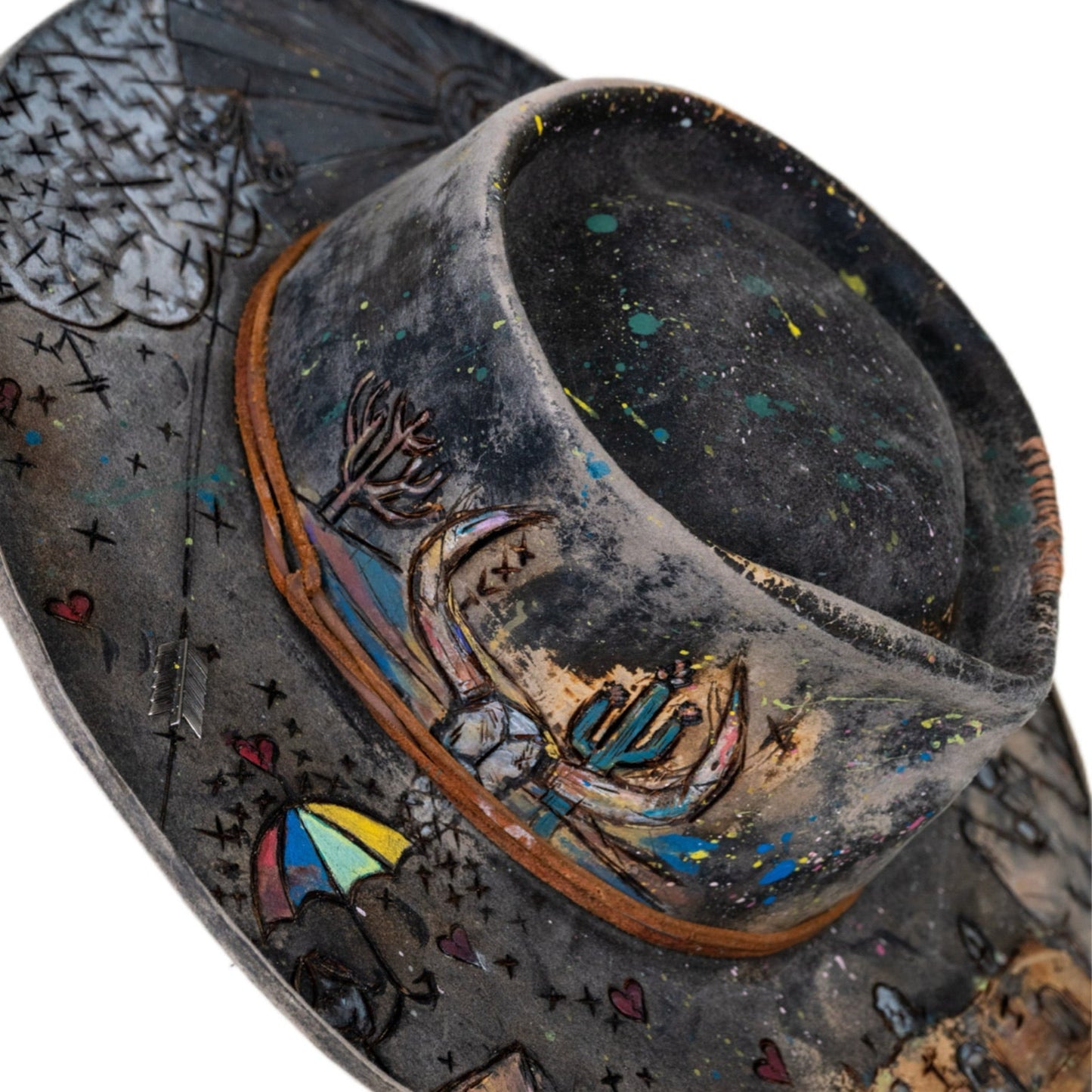 Deadlight distressed fur felt hat with multicolored skull artwork
